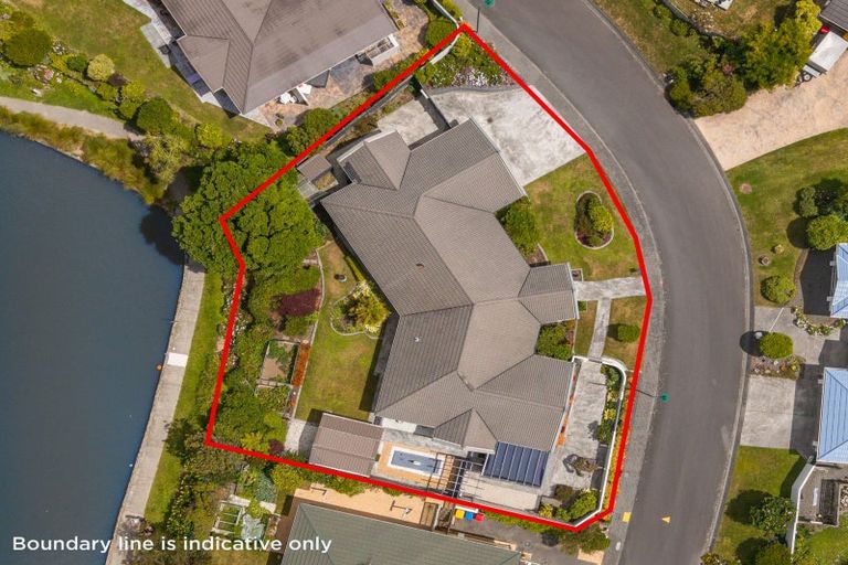 Photo of property in 6 Mariners Way, Whitby, Porirua, 5024