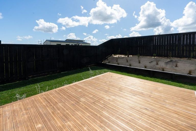 Photo of property in 23 Taahunui Rise, Peacocke, Hamilton, 3206