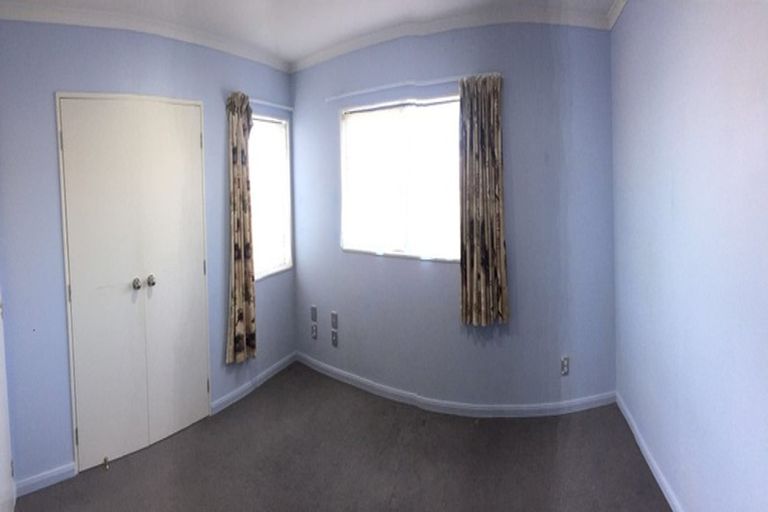 Photo of property in 4 Cityview Place, Massey, Auckland, 0614