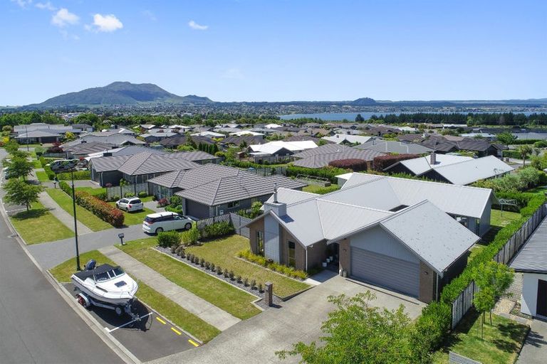 Photo of property in 11 Royal Coachman Drive, Nukuhau, Taupo, 3330