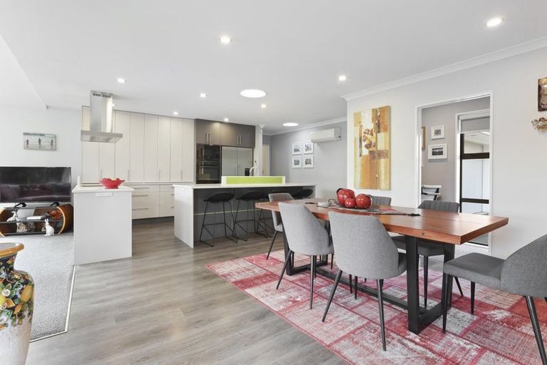 Photo of property in 15 Belgrave Drive, Rangiora, 7400