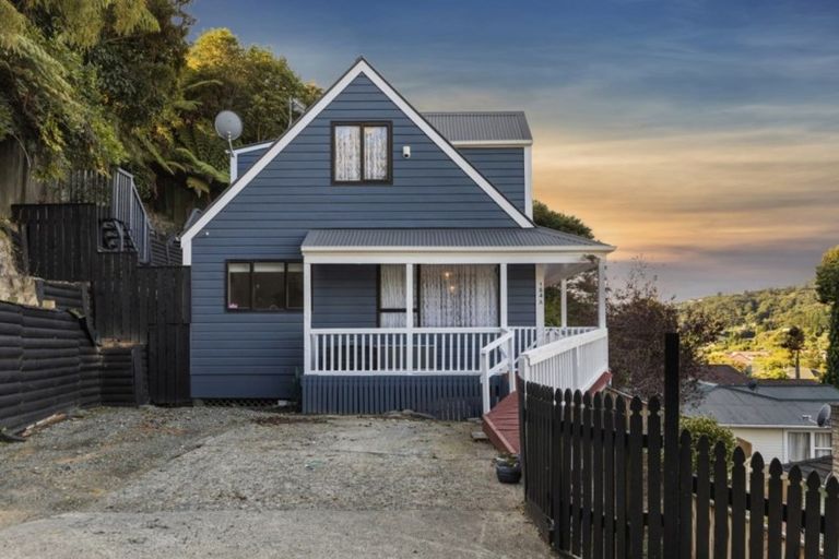 Photo of property in 184a George Street, Stokes Valley, Lower Hutt, 5019
