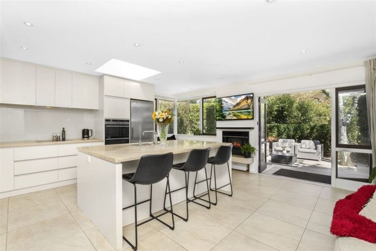 Photo of property in 27 Evelyn Road, Cockle Bay, Auckland, 2014