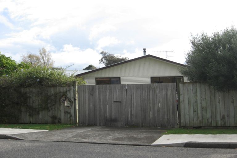 Photo of property in 69 Kiwi Road, Raumati Beach, Paraparaumu, 5032