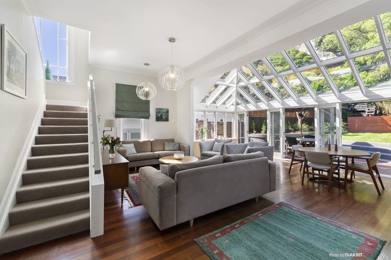 Photo of property in 29 Rimu Road, Kelburn, Wellington, 6012