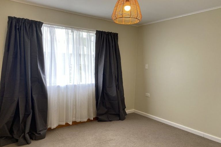 Photo of property in 60a Puketapu Road, Taradale, Napier, 4112