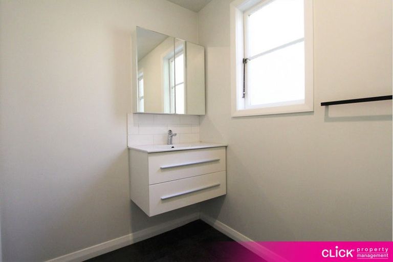 Photo of property in 3 Edinburgh Street, Green Island, Dunedin, 9018