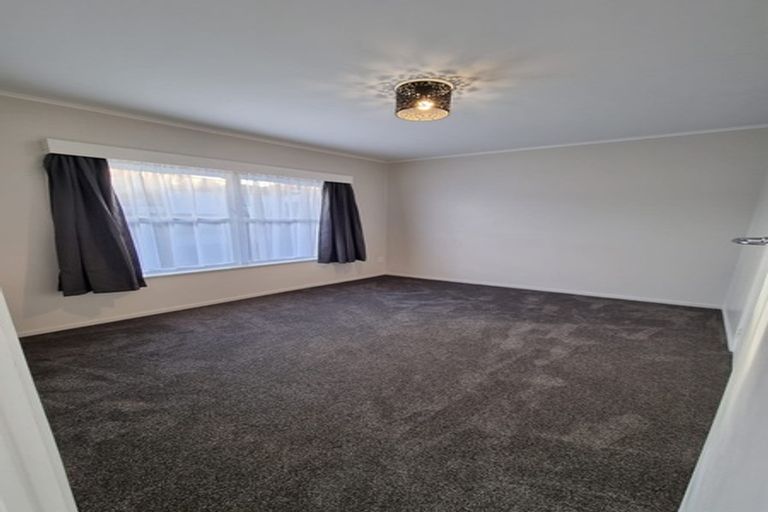 Photo of property in 1/27 Sydney Street, Hauraki, Auckland, 0622