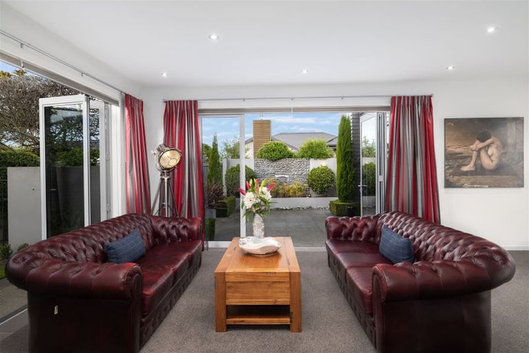 Photo of property in 52 Glen Oaks Drive, Northwood, Christchurch, 8051