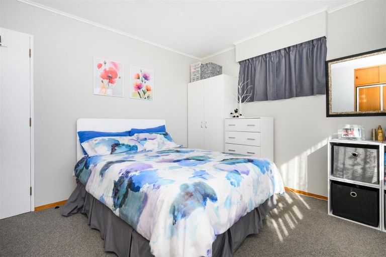 Photo of property in 21 Flower Street, Bulls, 4818