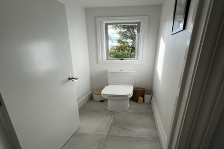 Photo of property in 78 Lantana Road, Green Bay, Auckland, 0604