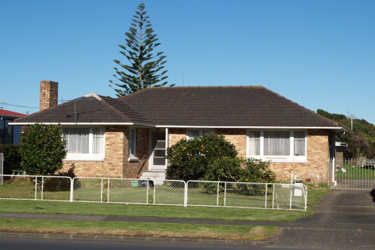 Photo of property in 180 Buckland Road, Mangere East, Auckland, 2024