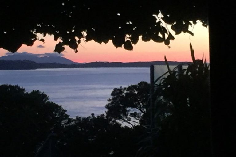 Photo of property in 17 Rangimaarie Crescent, Snells Beach, 0920