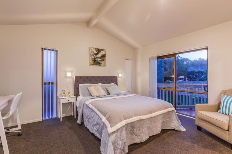 Photo of property in 112 Sartors Avenue, Browns Bay, Auckland, 0630