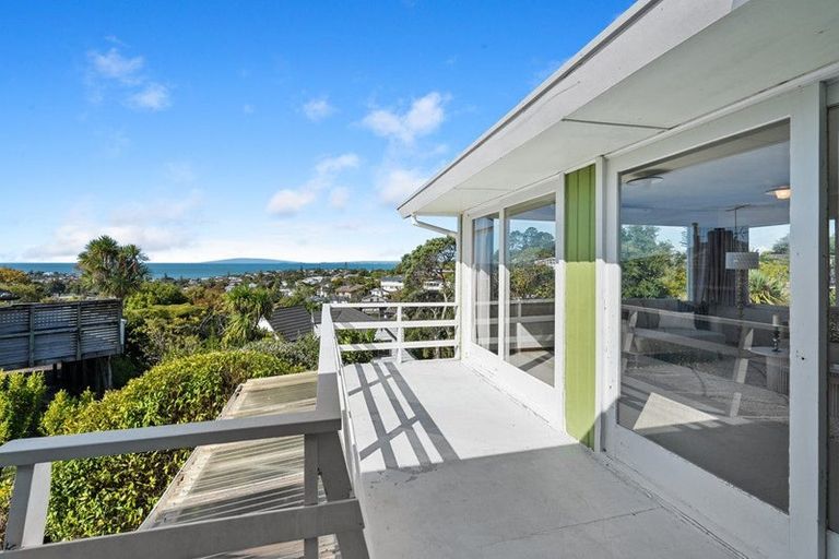 Photo of property in 1 Elizabeth Place, Mairangi Bay, Auckland, 0630