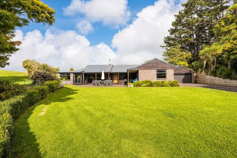Photo of property in 42 Ridgewood Drive, Ridgewood, New Plymouth, 4371