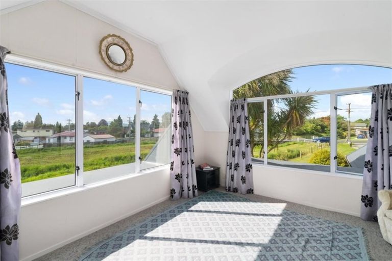 Photo of property in 14 Robinson Avenue, Holdens Bay, Rotorua, 3010