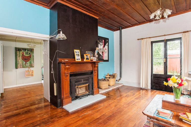 Photo of property in 4 Terrace Street, Matawai, 4075