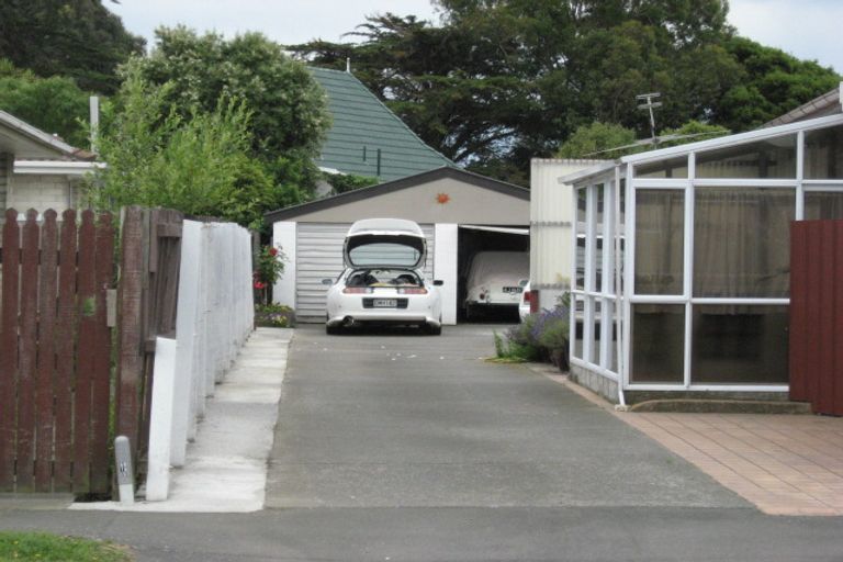 Photo of property in 51a Kuaka Crescent, Bromley, Christchurch, 8062