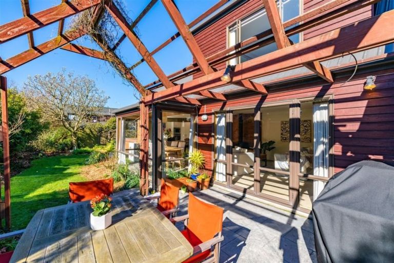 Photo of property in 23 Ilam Park Place, Ilam, Christchurch, 8041