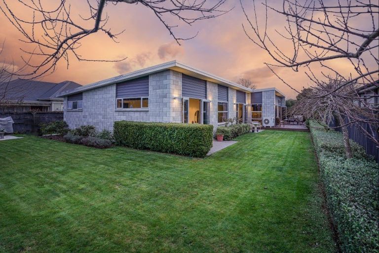 Photo of property in 50 Oakwood Drive, Rangiora, 7400