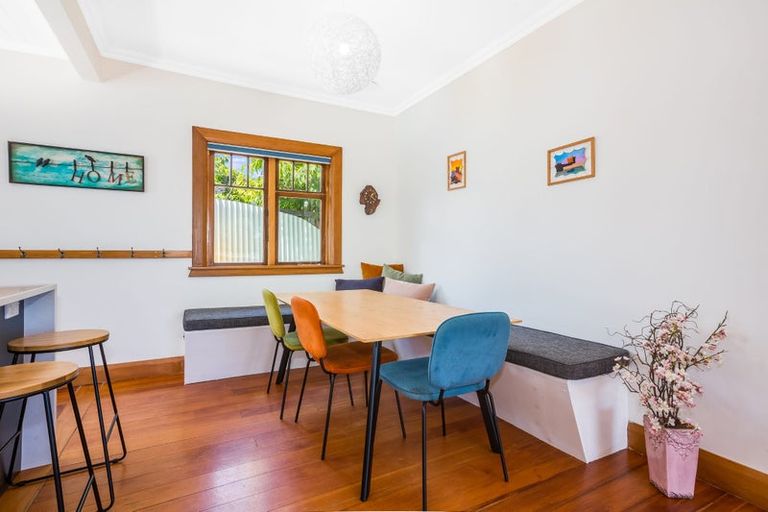 Photo of property in 4b Bay Drive, Titahi Bay, Porirua, 5022