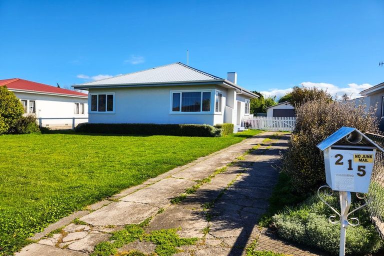 Photo of property in 215 Mayfair Avenue, Mayfair, Hastings, 4122