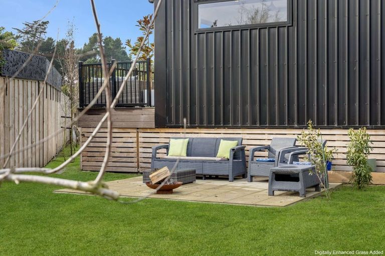 Photo of property in 5 Beach Crescent, Waikuku Beach, 7473