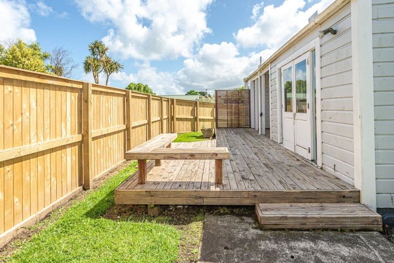 Photo of property in 39 Peakes Road, Saint Johns Hill, Whanganui, 4501