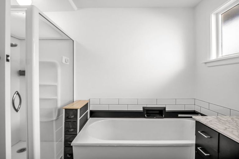 Photo of property in 412 Breezes Road, Aranui, Christchurch, 8061