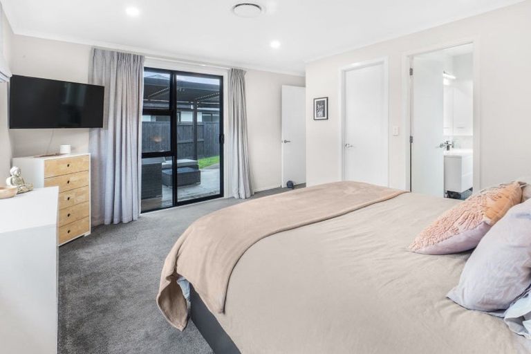 Photo of property in 13 Sydney Place, Flagstaff, Hamilton, 3210