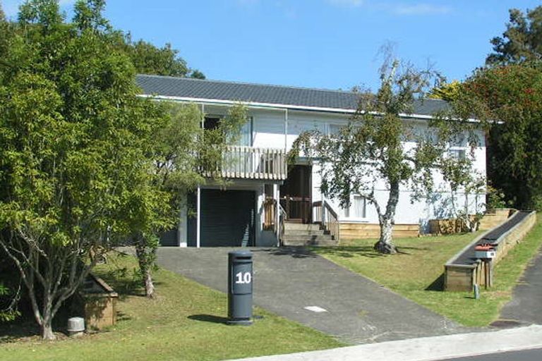 Photo of property in 10 Regal Place, Forrest Hill, Auckland, 0620
