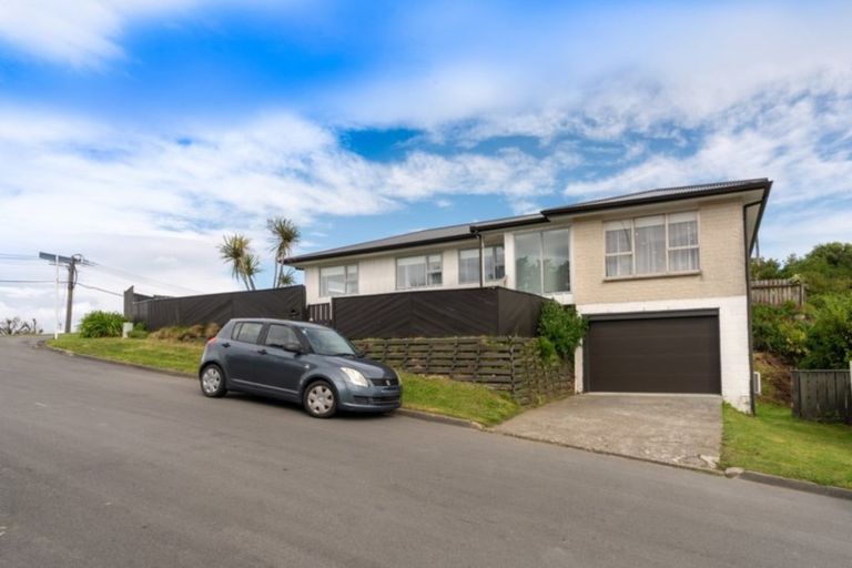 Photo of property in 1 Twomey Grove, Houghton Bay, Wellington, 6023