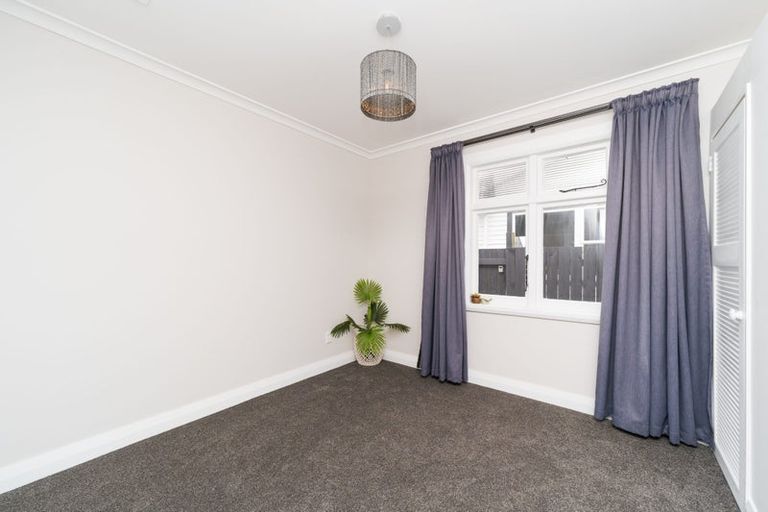Photo of property in 85 Shamrock Street, Takaro, Palmerston North, 4412