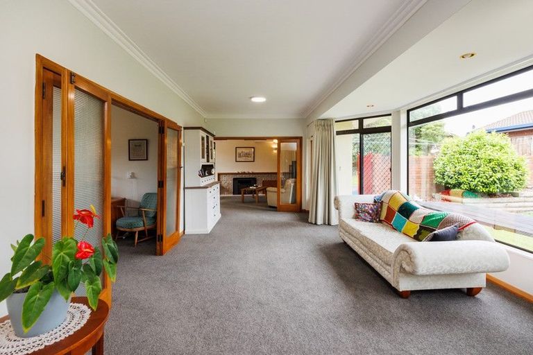 Photo of property in 5 Ashburn Lane, Awapuni, Palmerston North, 4412