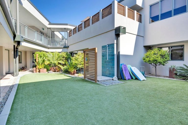 Photo of property in Beachpoint Apartments, 2/5 West End Road, Ohope, 3121