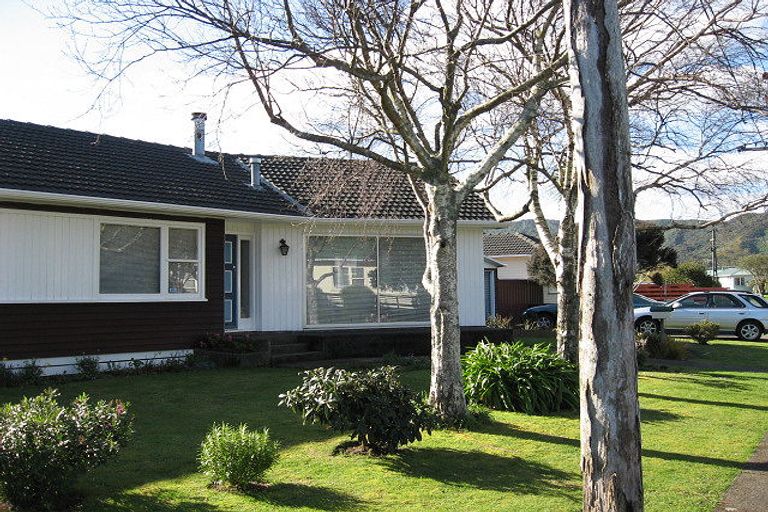 Photo of property in 1 Halifax Street, Wainuiomata, Lower Hutt, 5014