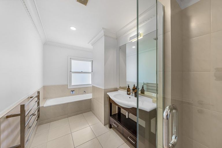 Photo of property in 8 Hororata Road, Hauraki, Auckland, 0622