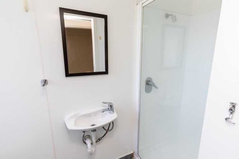 Photo of property in 136 Raroa Road, Aro Valley, Wellington, 6012