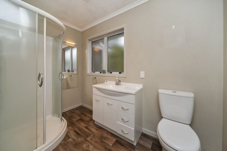 Photo of property in 37 Broadway, Stratford, 4332