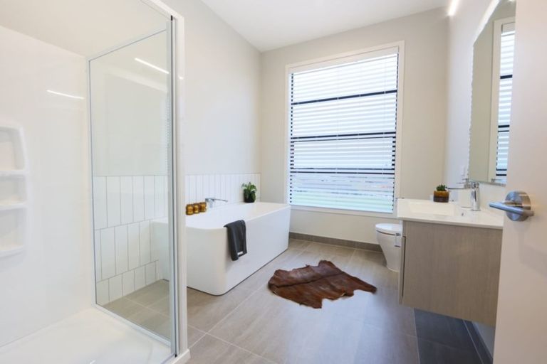 Photo of property in 3 Podgora Avenue, Kumeu, 0810