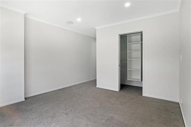 Photo of property in 92 Te Napi Drive, Takanini, 2112