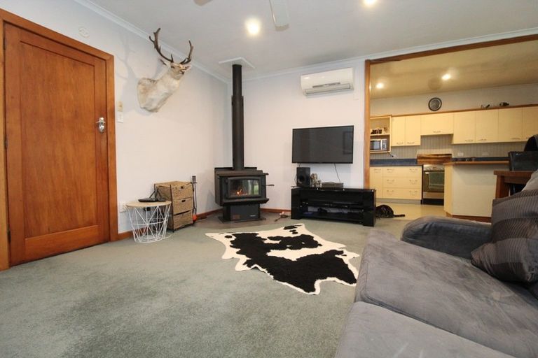 Photo of property in 72 Shearman Street, Waimate, 7924