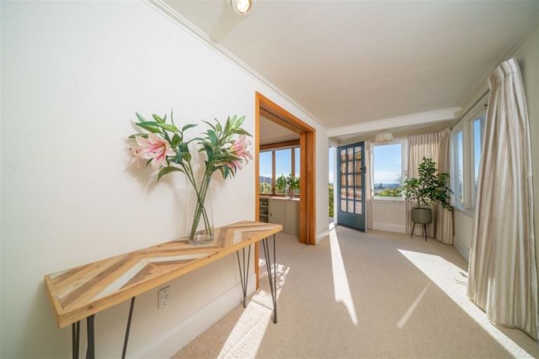 Photo of property in 65a Dyers Pass Road, Cashmere, Christchurch, 8022