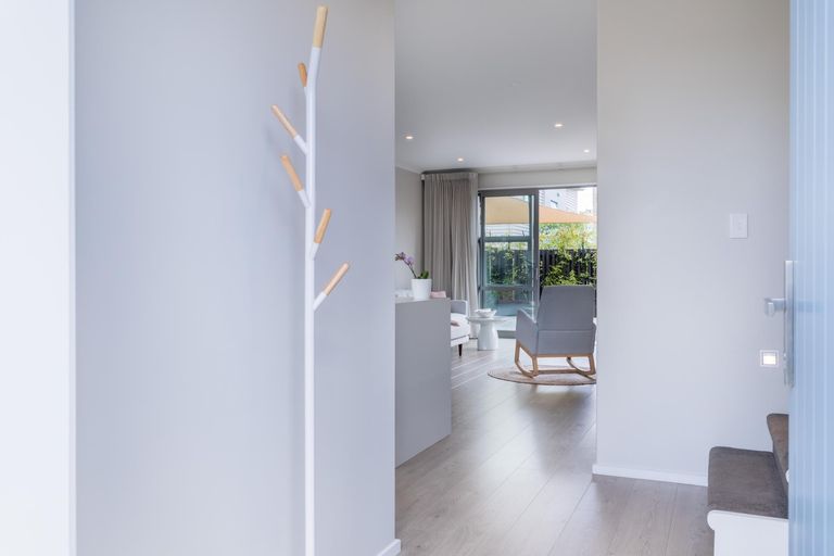 Photo of property in 14 Oioi Road, Hobsonville, Auckland, 0616