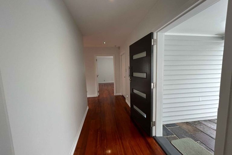 Photo of property in 1/15 Killarney Avenue, Torbay, Auckland, 0630