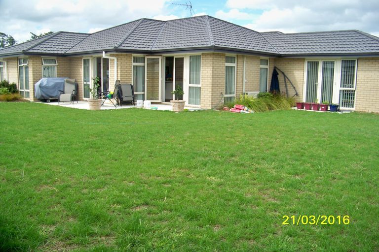 Photo of property in 31 Plescher Crescent, Leamington, Cambridge, 3432