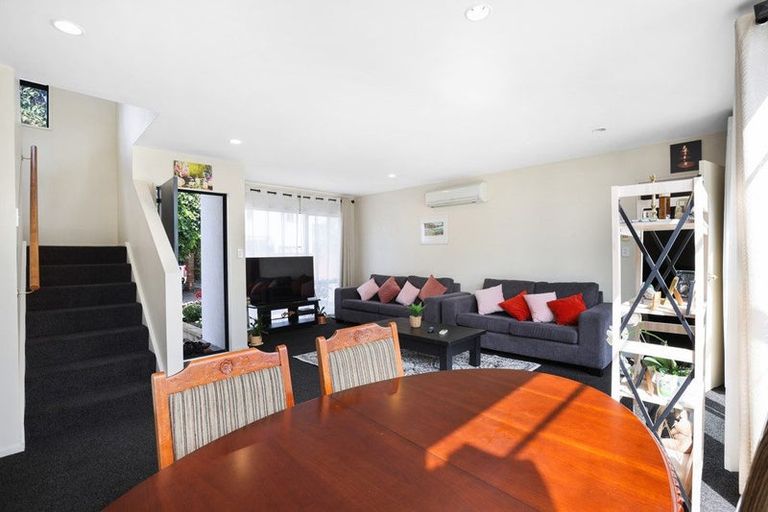 Photo of property in 2/44 London Street, Richmond, Christchurch, 8013