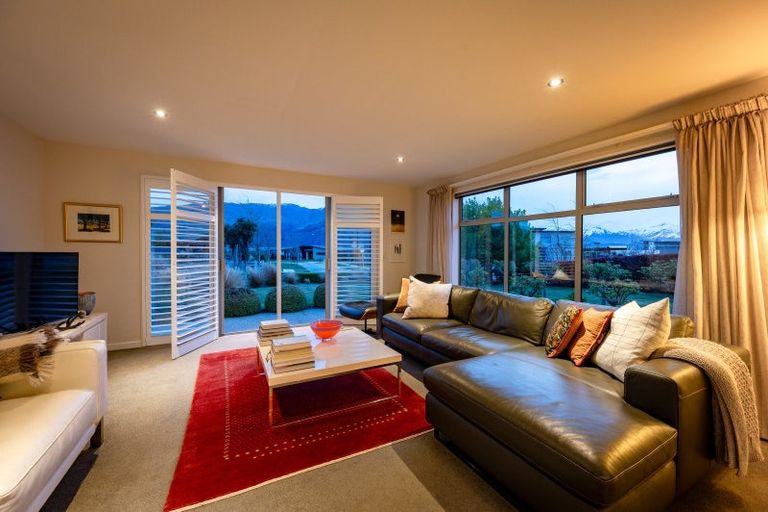 Photo of property in 4 Sunnyside Lane, Wanaka, 9305