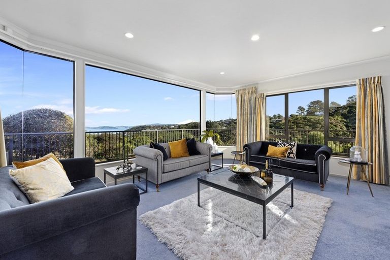 Photo of property in 9 Oceanview Terrace, Tirohanga, Lower Hutt, 5010